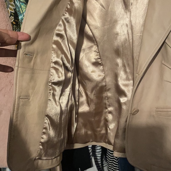 Wilson Leather - Super soft Cream Colored Lined Leather Jacket - Picture 4 of 5